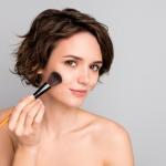 Jakie efekty można uzyskać, stosując bazę pod makijaż?