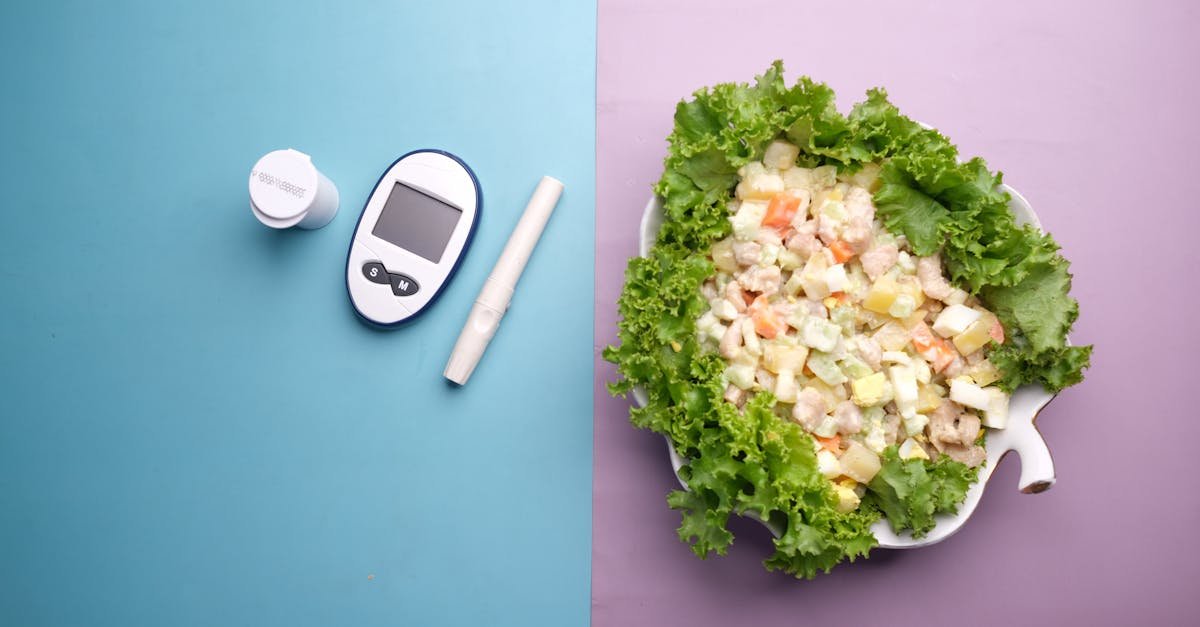 Obniżanie poziomu cholesterolu za pomocą diety — praktyczny przewodnik z jadłospisem i poradami