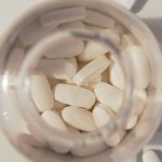 Dzienne zapotrzebowanie na magnez dla kobiet — ile mg potrzeba i jak je pokryć?